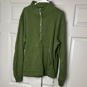 ESNTLS Green Zip Up Sweater with High Collar and Soft Texture